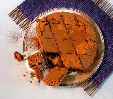 2016-03-schokoladen-rum-kuchen-mit-nelke